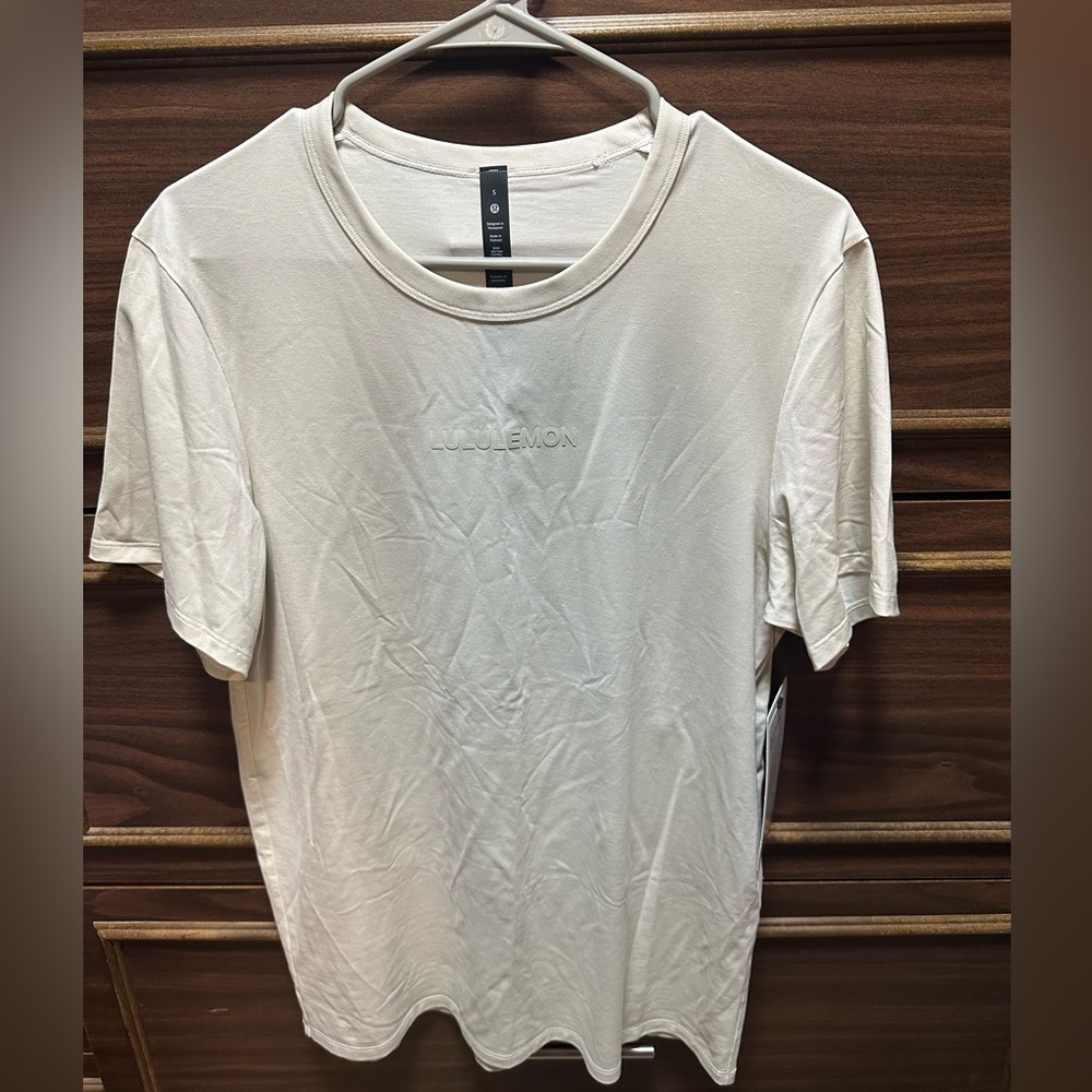 NWT Lululemon Men’s The Fundamental Tee With Graphic Size Small